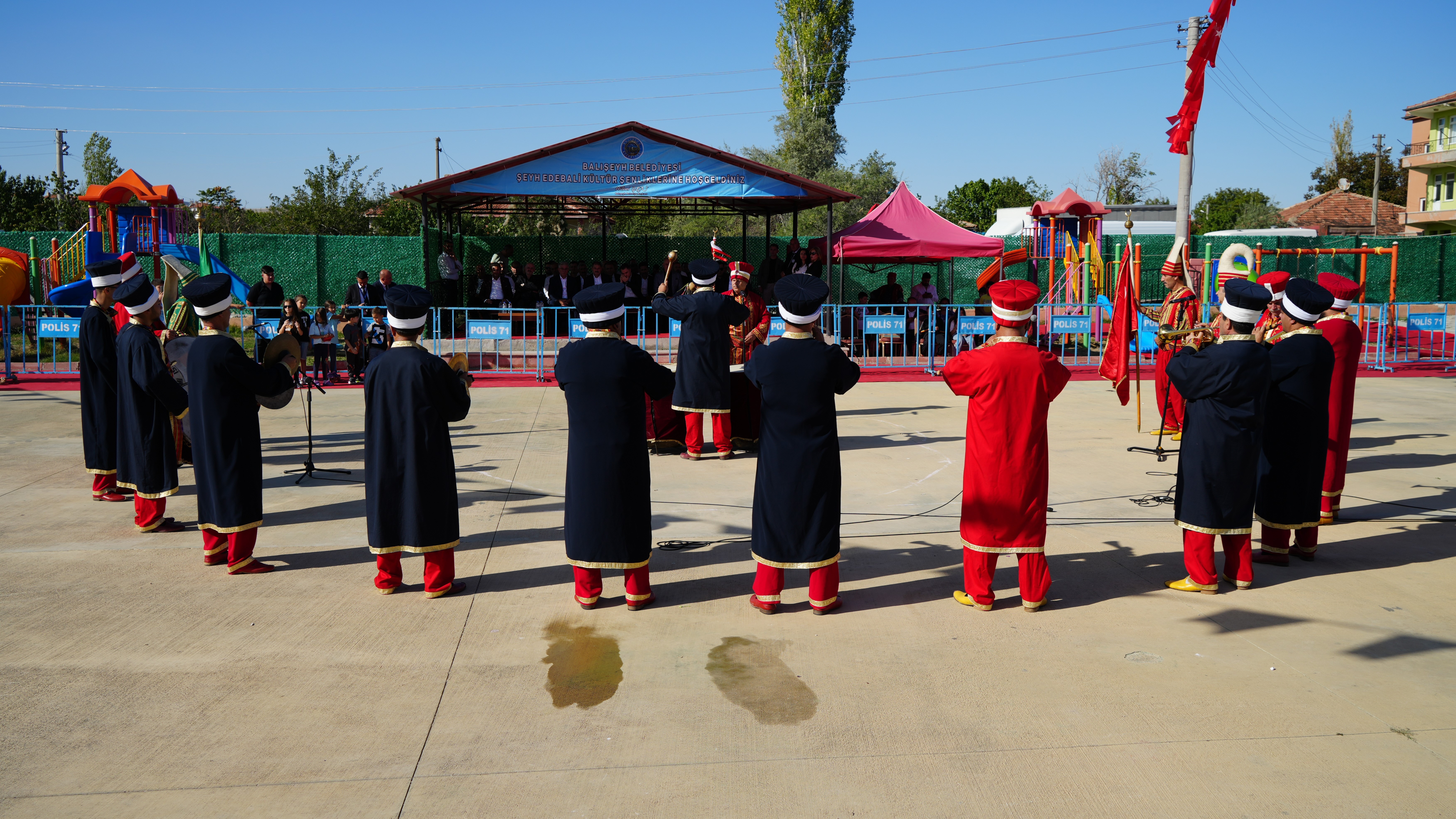 Şeyh Edebali Kültür Şenlikleri coşkuyla