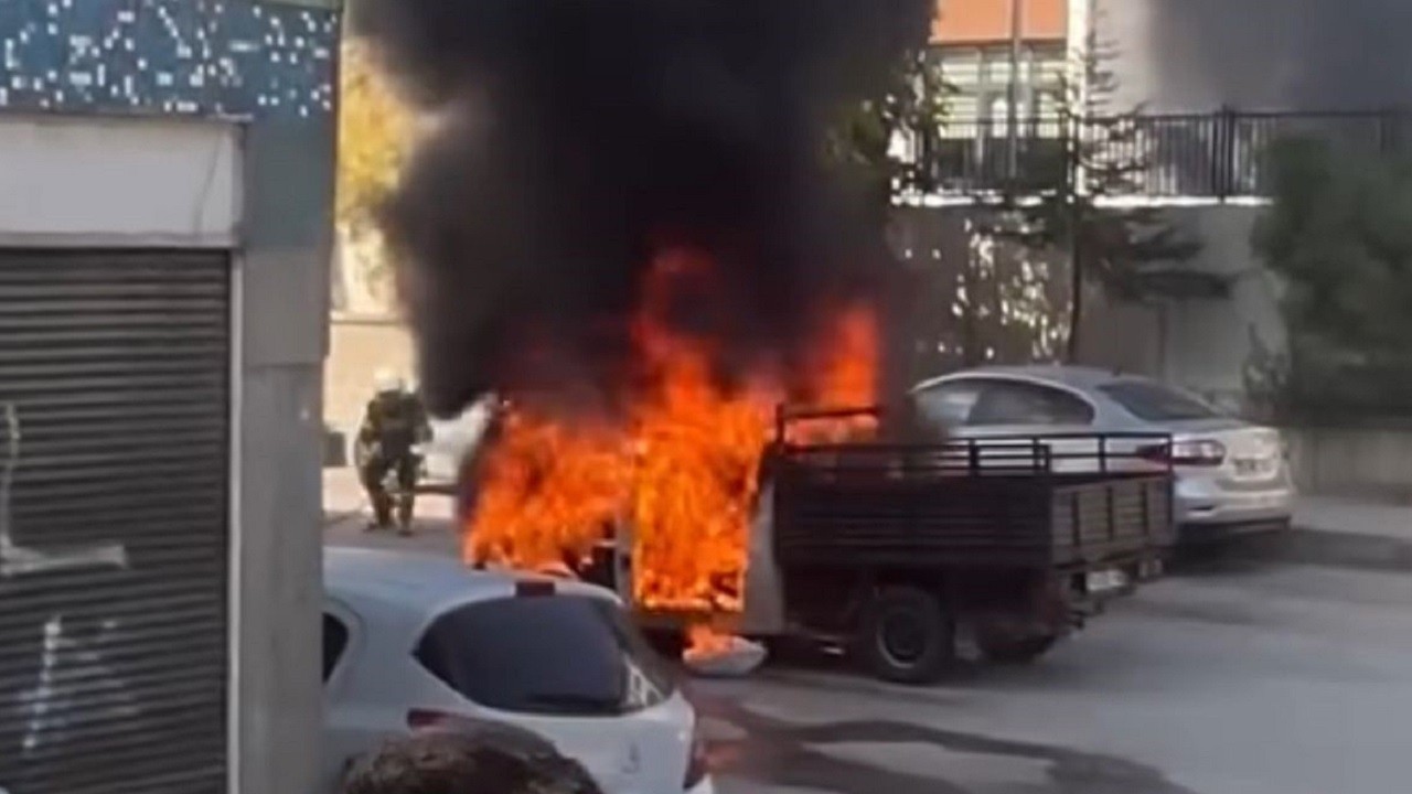 Seyir halinde alev alev yandı