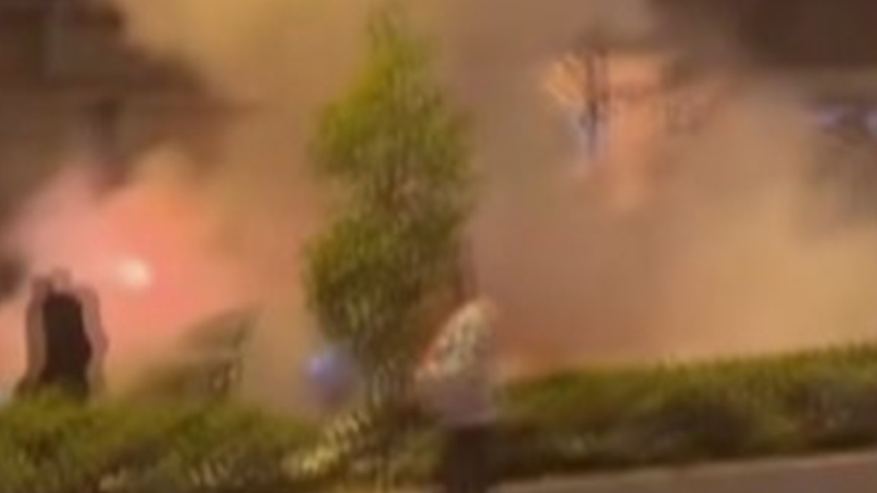 Seyir halindeki otomobilde yangın çıktı