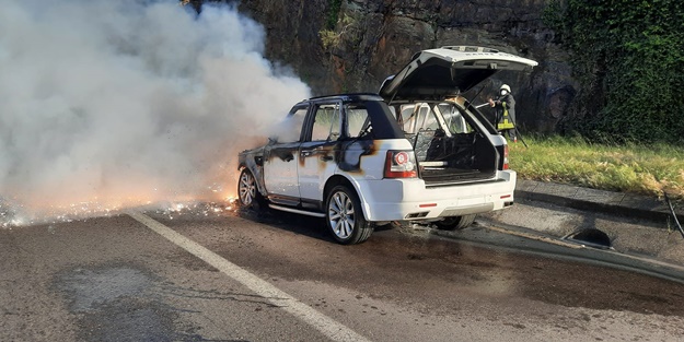 Seyir halindeyken alev alan cip yandı