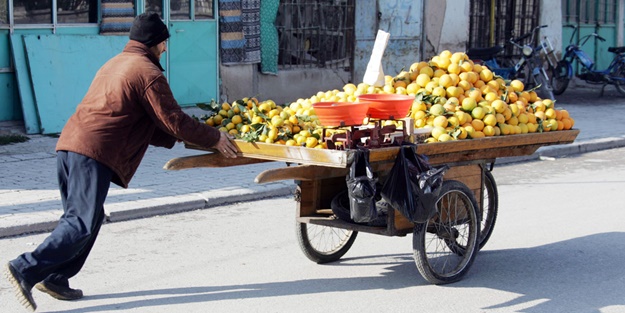 Seyyar satıcılar aylık ne kadar kazanıyor?