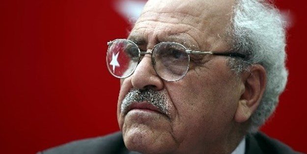 Sezai Karakoç yeniden genel başkan oldu