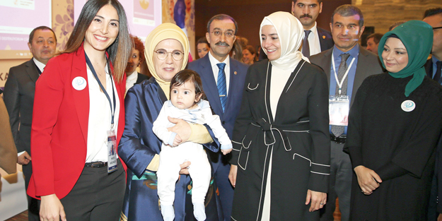 Sezaryende talep değil zorunluluk şart