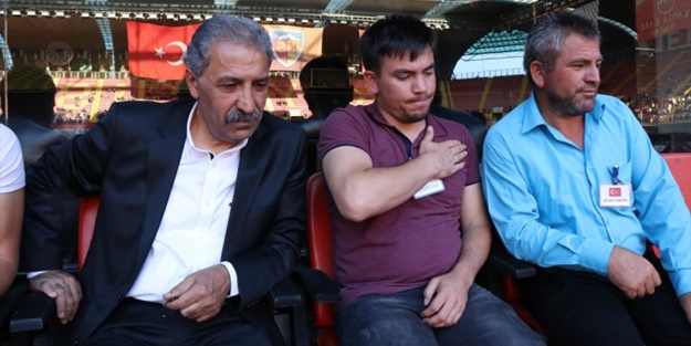 Sezon açılışında duygu dolu anlar