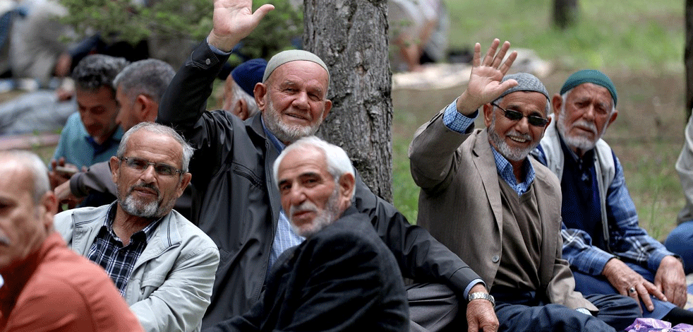 SGK çalışmaları paylaştı: Promosyon ödemesi iki katına çıktı! İşte emeklilere özel indirimler