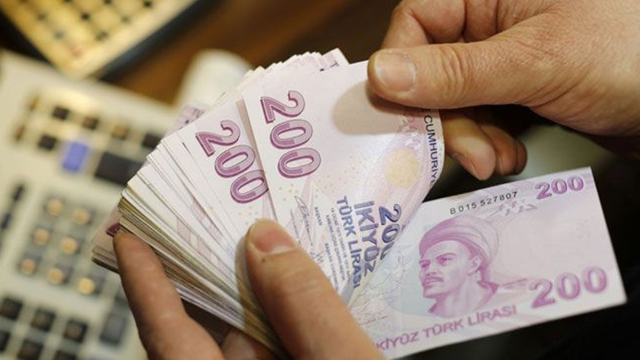SGK uzmanı duyurdu: Emekliler için çifte ödeme müjdesi!