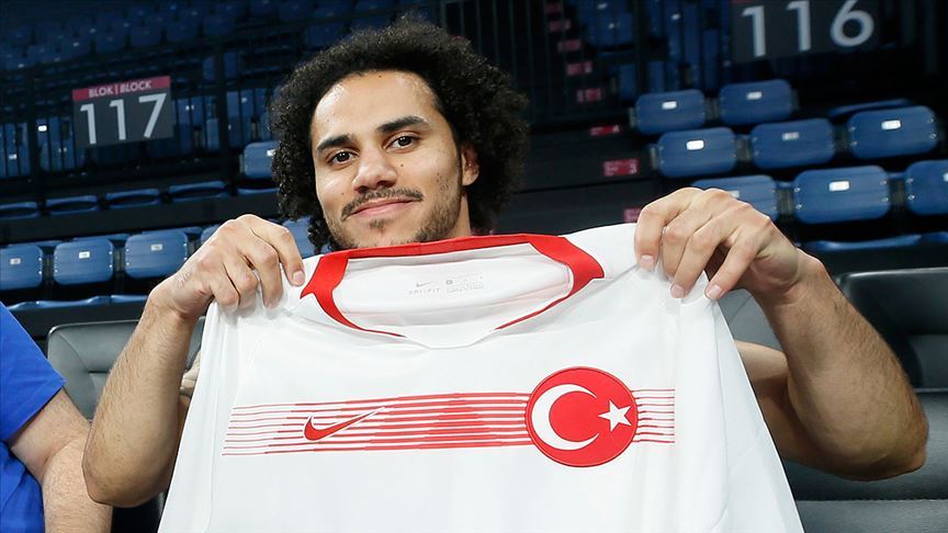 Shane Larkin'in Türk vatandaşlığı işlemleri tamamlandı