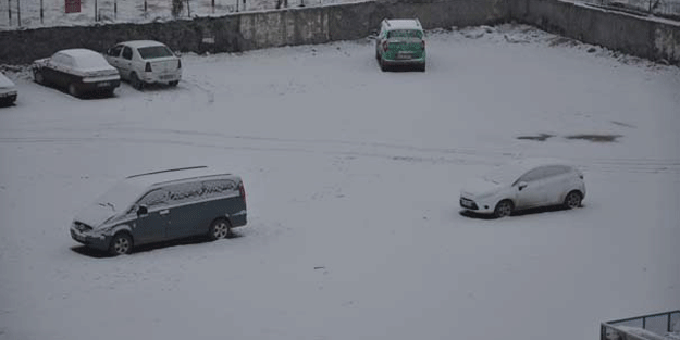 Sıcak, bahar havası derken… Bu manzaraya uyandılar!