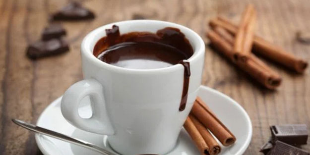 Sıcak çikolata tarifleri: Evde sıcak çikolata yapımı tarifi nasıl yapılır?