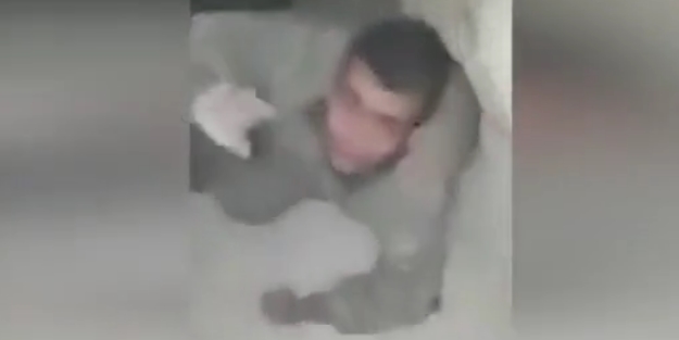 Afrin'den sıcak görüntü! Sızmaya çalışıyordu böyle yakalandı