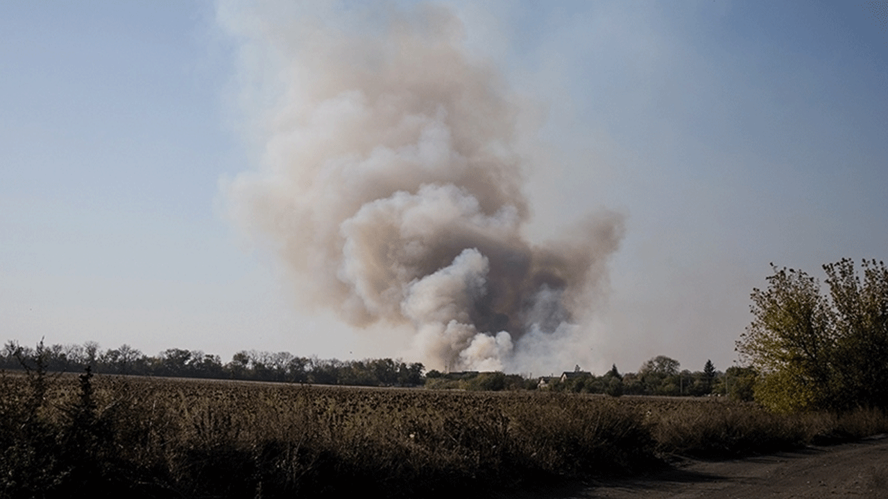 Sıcak saatler! Askeri tesis vuruldu