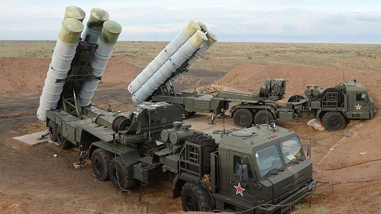 Sıcak saatler yaşanıyor! Rusya'ya ait S-400 komuta aracı vuruldu
