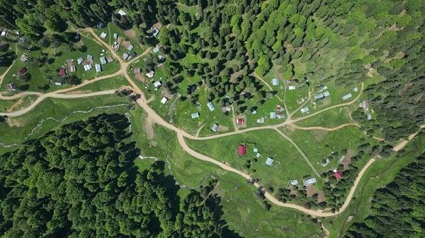 Sıcaklardan bunalanlar bu yaylara koşuyor