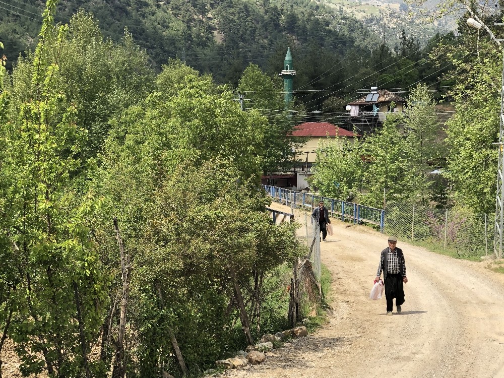Sıcaklardan ve kısıtlamalardan bunalan Adanalılar yaylalara akın etti 