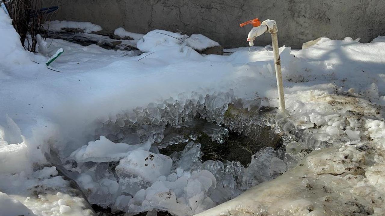 Sıcaklık eksi 15 derece! O ilimiz buz kesti!