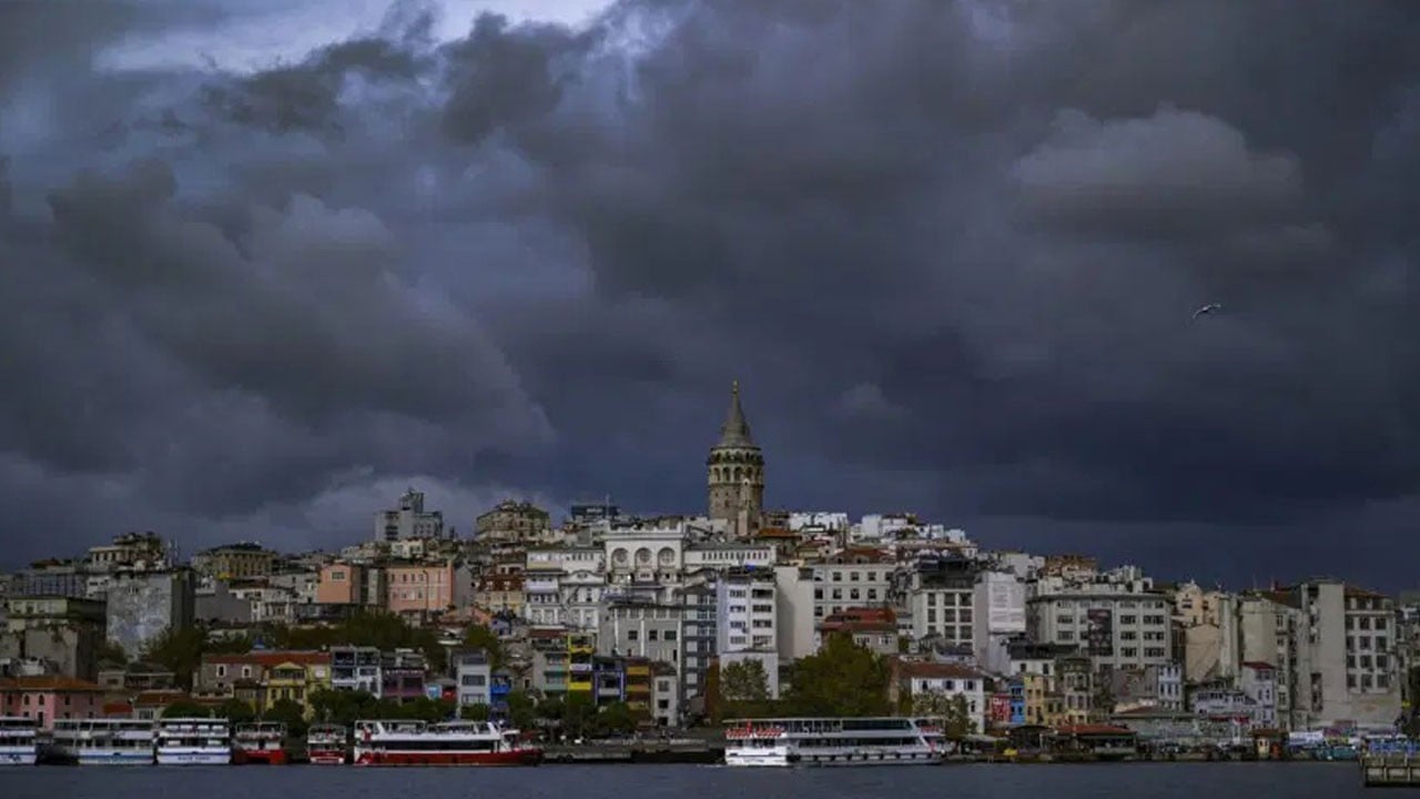 Sıcaklıklar 6 derece birden düşecek! İstanbul'a sonbahar erken geliyor