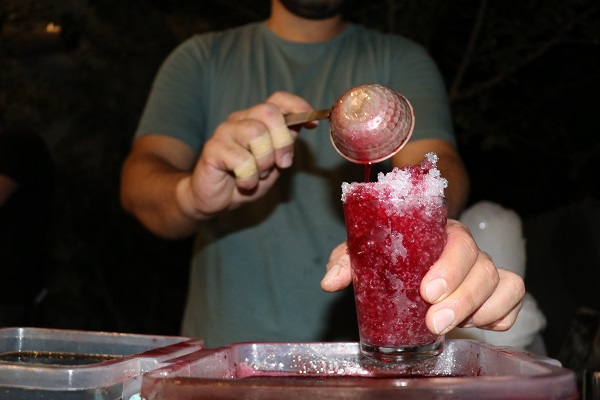 Sıcaktan bunalanlar soluğu o mahallede alıyor