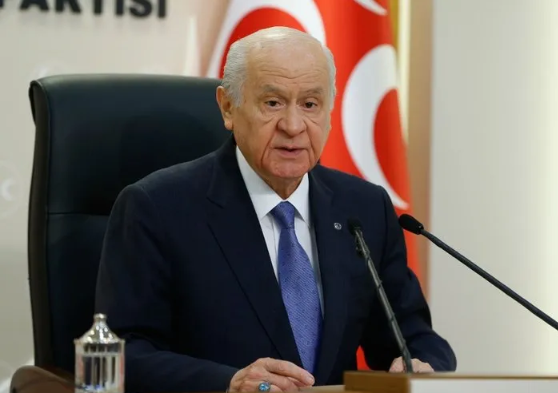 Sicili bozuk sefiller gördükleri aşağılık rüyadan kabusla uyanacaklardır.