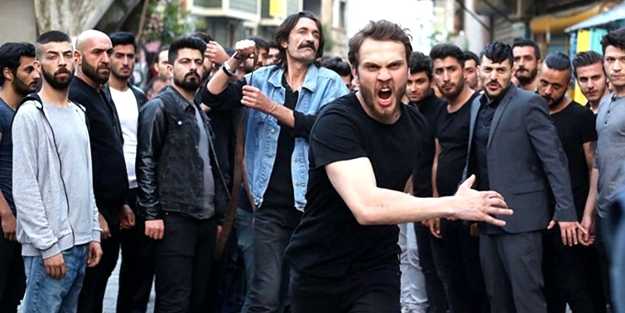 Şiddeti kılıfına uydurdu! İrem Sak'tan tepki çeken açıklama