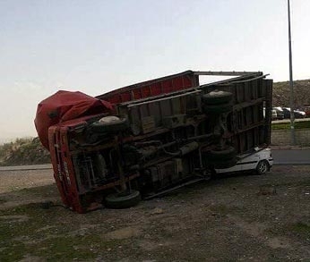 Şiddetli lodos Kayseri'yi etkisi altına aldı