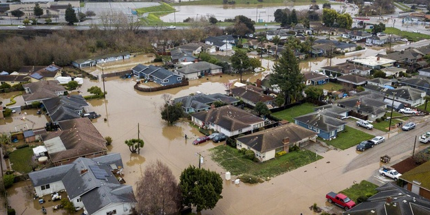 Şiddetli sel ve fırtına 19 kişinin ölümüne yol açtı