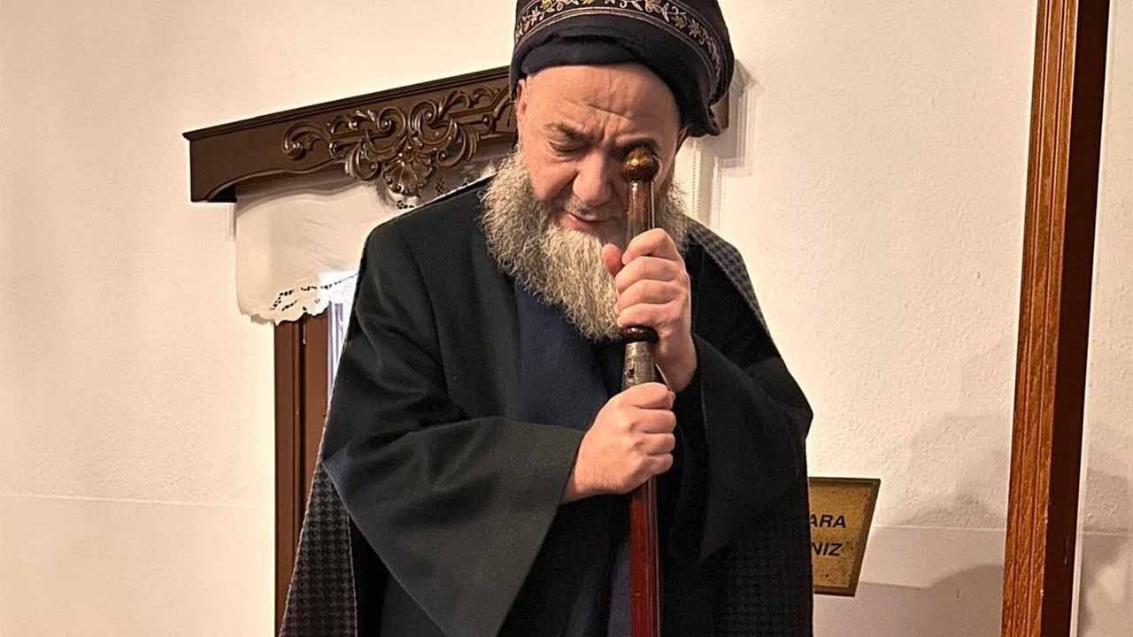 Şifa için Akşemseddin Hazretlerinin asasını sürmüştü! Cübbeli Ahmet sol gözünü tamamen kaybetti