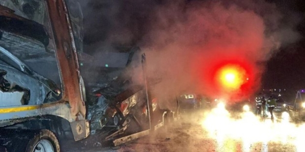 Sıfır araçlar cayır cayır yandı!