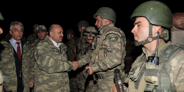 Sıfır noktasında Bakan’la sahur