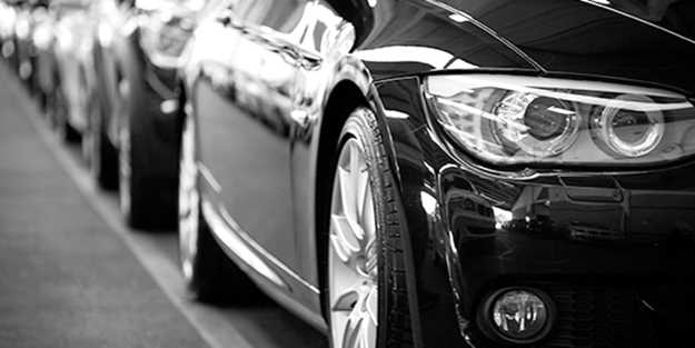 Sıfır ve ikinci el otomobil arasında makas açıldı! Fiyatları gören şaşkına dönüyor