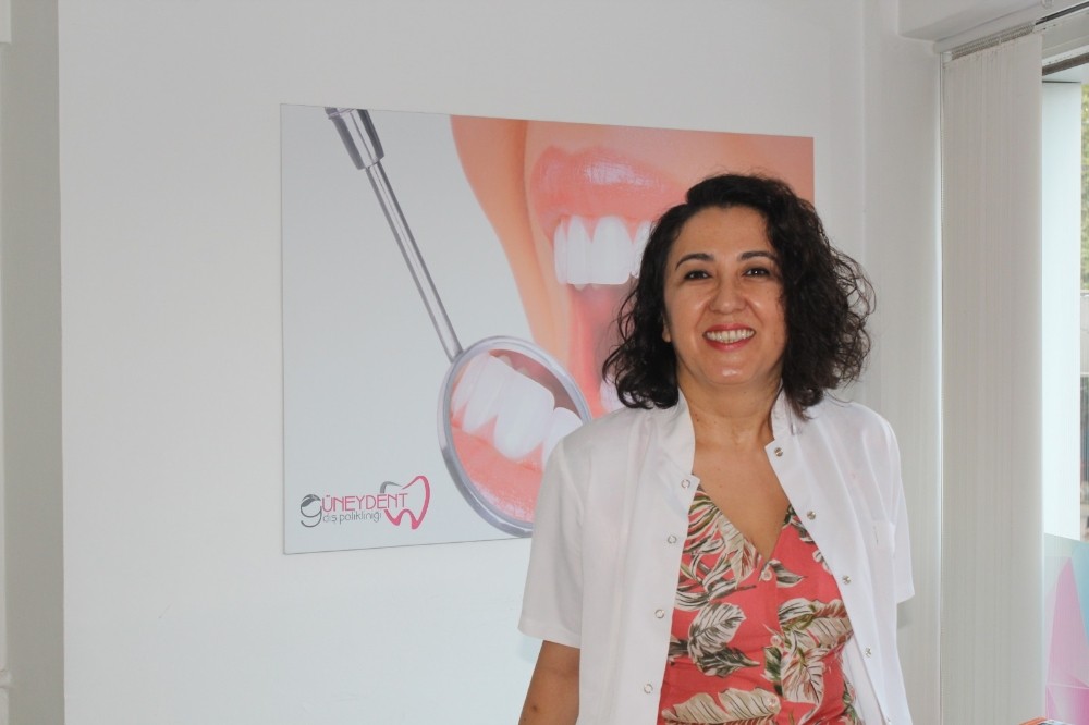 Sigara içmek dişleri bitiriyor 