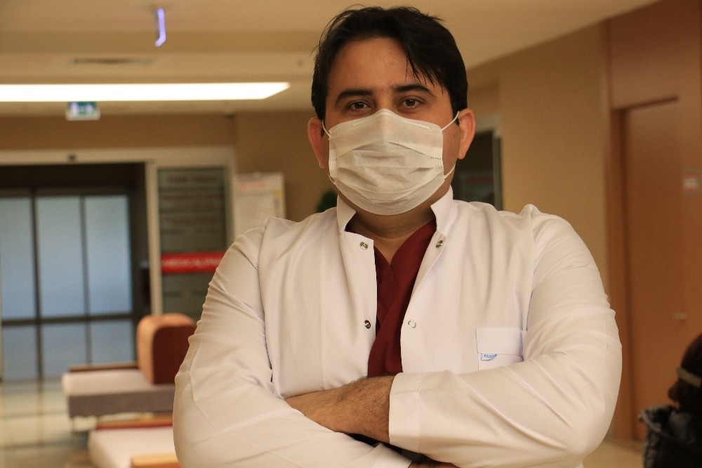 Sigara koronaya yakalanma riskini 14 kat daha arttırıyor 