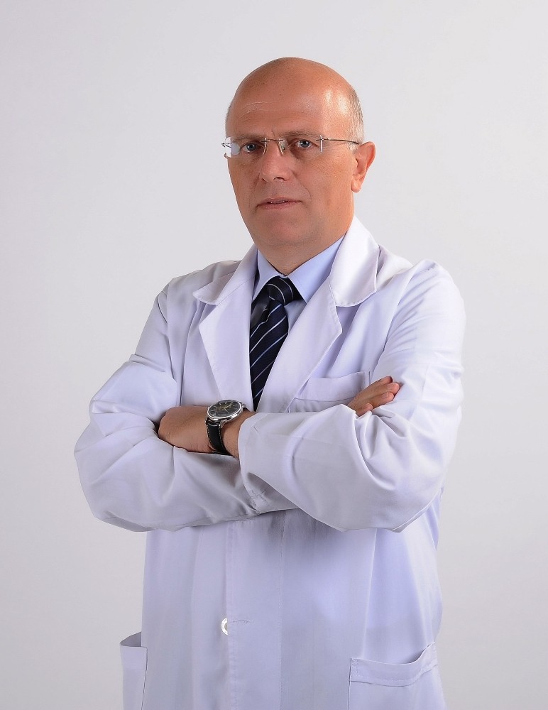 Sigara ömürden 15 yıl çalıyor 