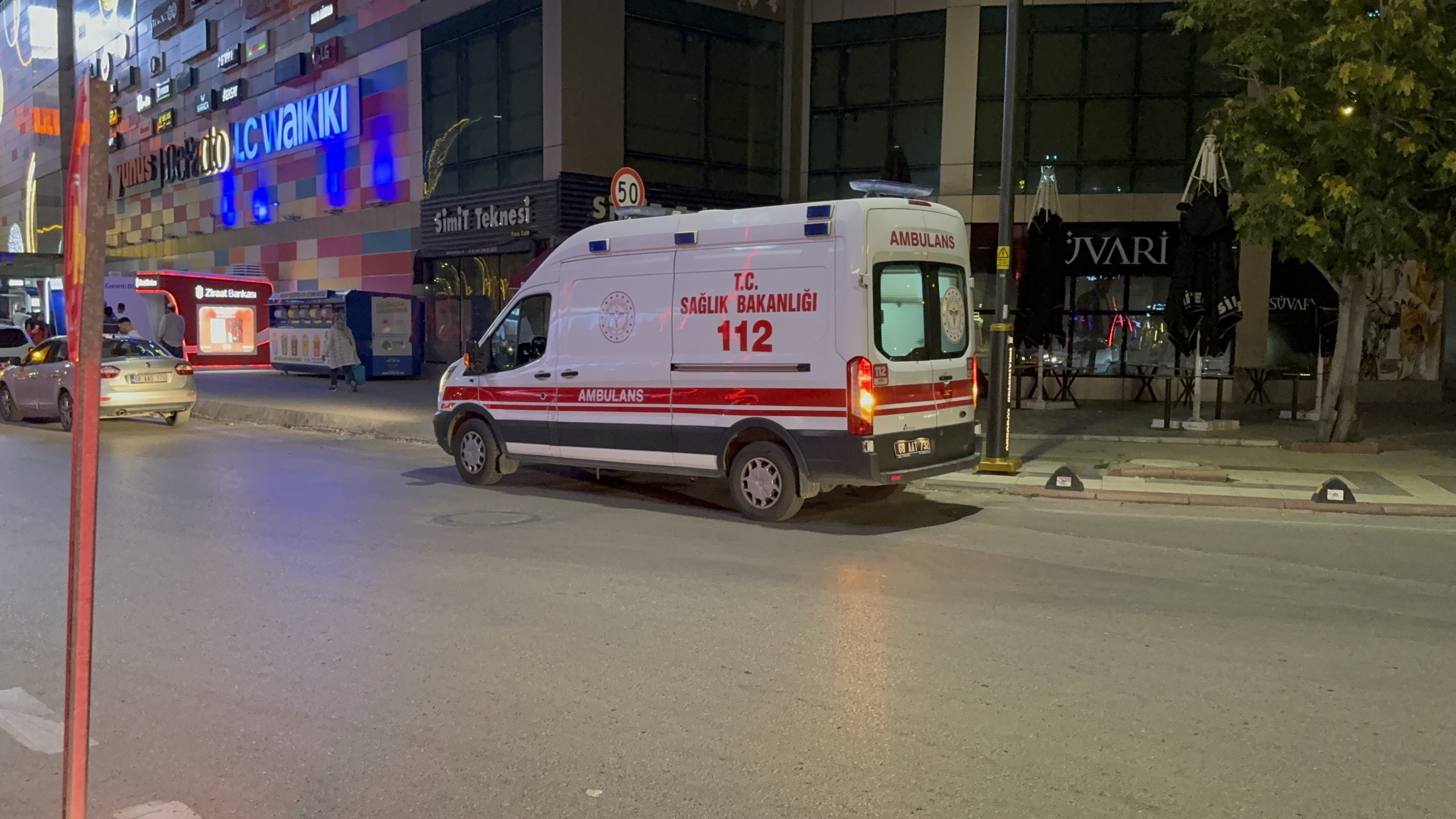 "Sigaram yok" deyince sırtından bıçaklanarak yaralandı