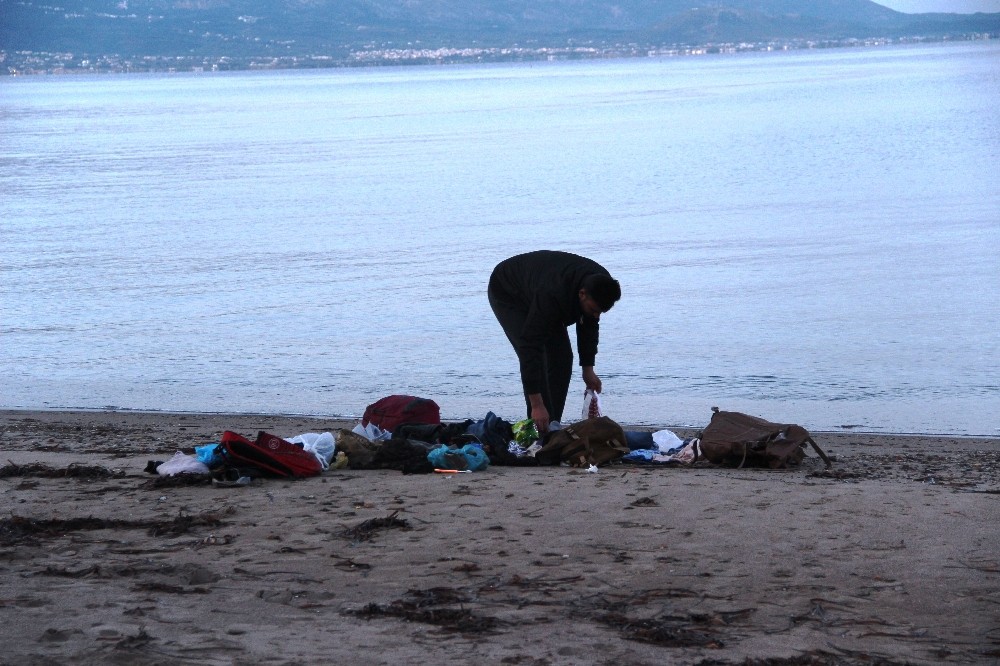 Sığınmacılar gitti, eşyaları kaldı 