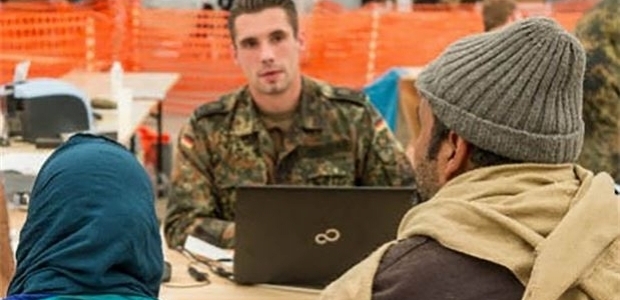 Sığınmacılara ajanlık şartı