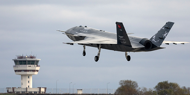 "SİHA'lara sipariş yağıyor" dedi ve Kızılelma ile ilgili olay gelişmeyi duyurdu: Çıldıracaklar