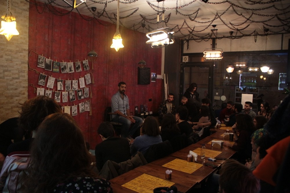 Şiirler bu kez sokak hayvanları için okundu 