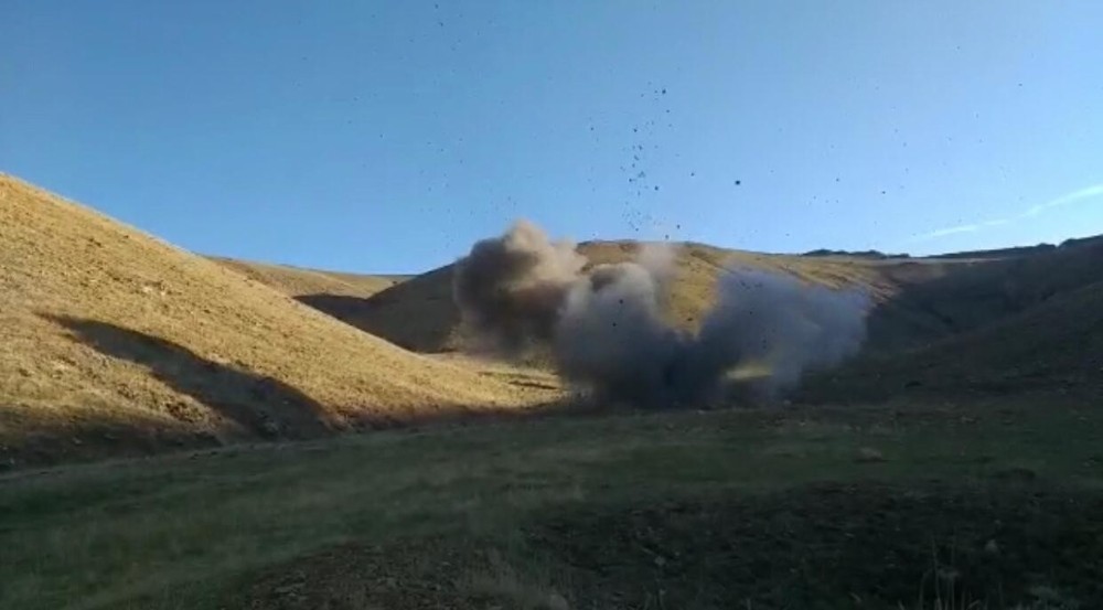 Siirt Belediyesine ait hayvan barınağında havan mermisi bulunarak imha edildi 