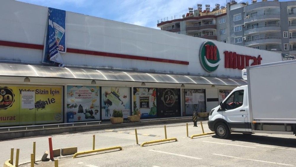 Siirt’te 10’dan fazla kişiye virüs bulaştıran ’Korona Market’ faaliyetini sürdürüyor 