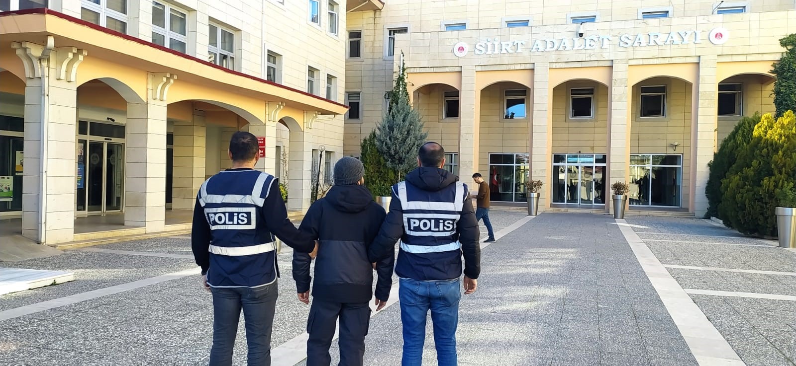Siirt’te huzur operasyonu: 8 kişi paketlendi