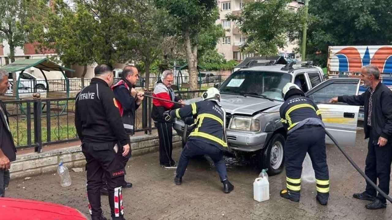 Siirt’te korku dolu anlar! Park halindeki pikap alev alev yanarak demir yığınına döndü