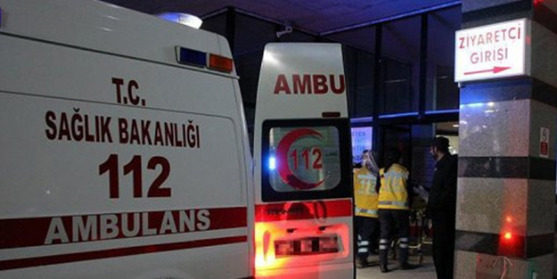 Siirt'te motosiklet devrildi: 2 uzman çavuş yaralandı