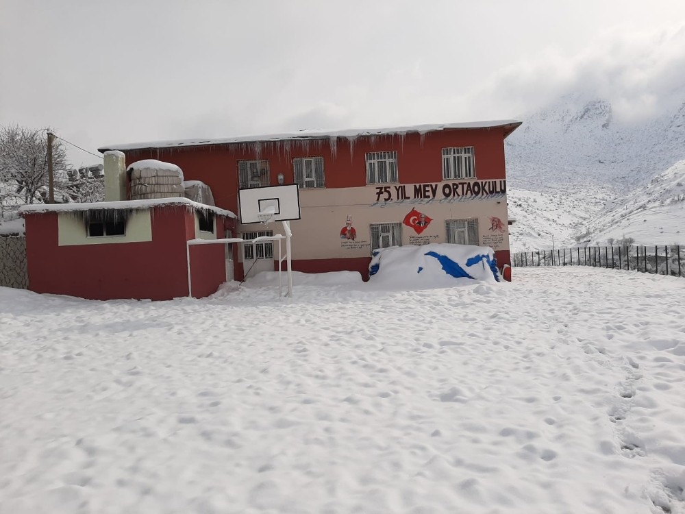Siirt’te okullar tatil edildi 