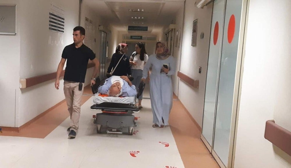 Siirt’te otomobil kamyonetle çarpıştı: 2 yaralı 