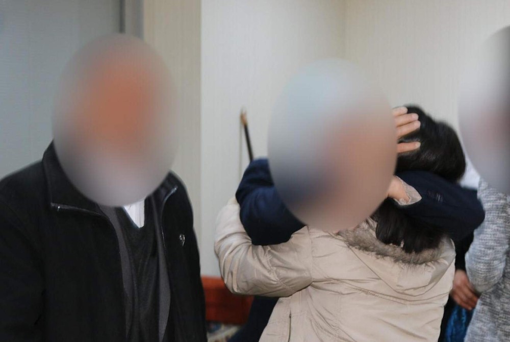 Siirt’te teslim olan 2 terörist ailelerine kavuştu 