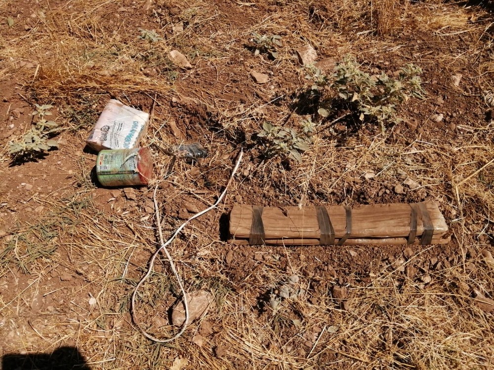 Siirt’te toprağa gömülü halde el yapımı patlayıcı bulundu 