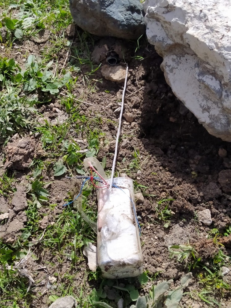Siirt’te yola tuzaklanmış el yapımı patlayıcı bulundu 