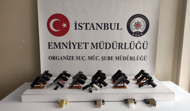 Silah kaçakçısı iki kişi tutuklandı