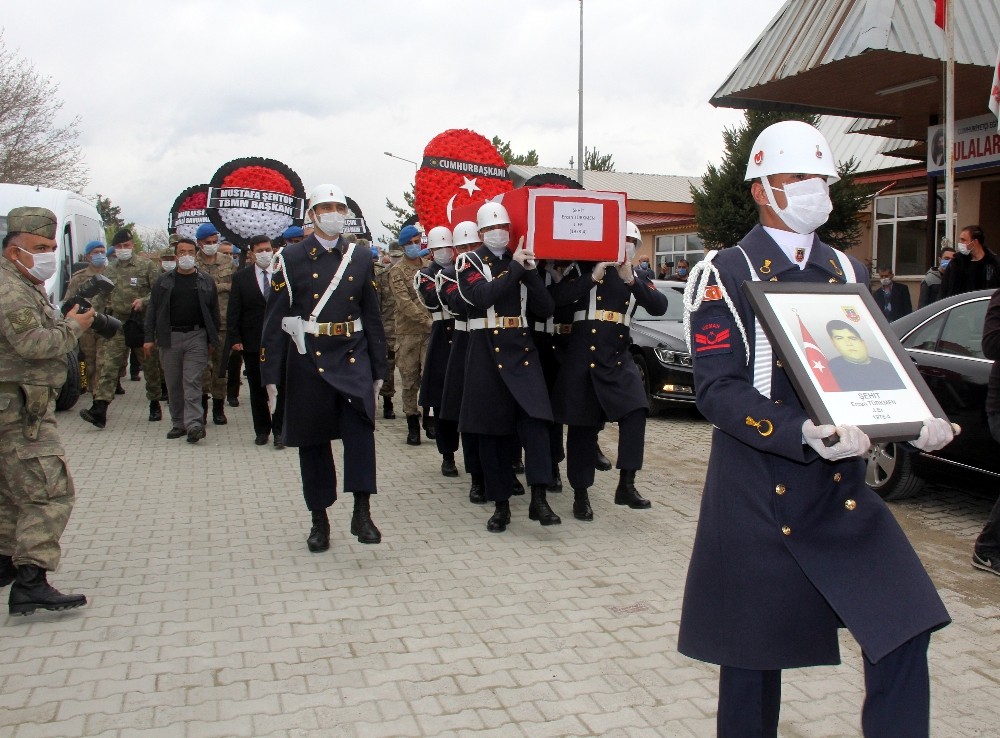 Silah kazası sonucu vazife malulü olan Jandarma er 21 yıl sonra şehit oldu 