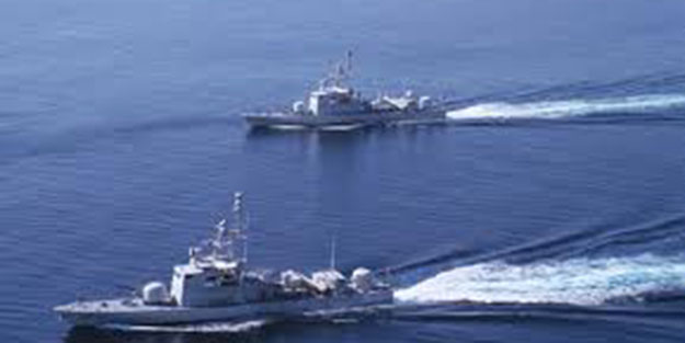 Silah taşıyan İran teknesine suçüstü